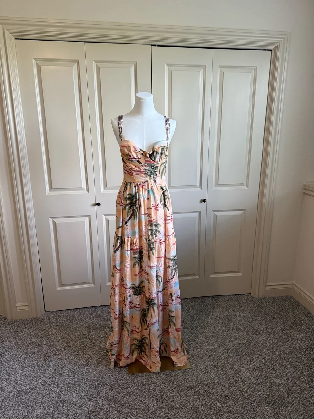 Dunna Luau Dress - Picture 1 of 4